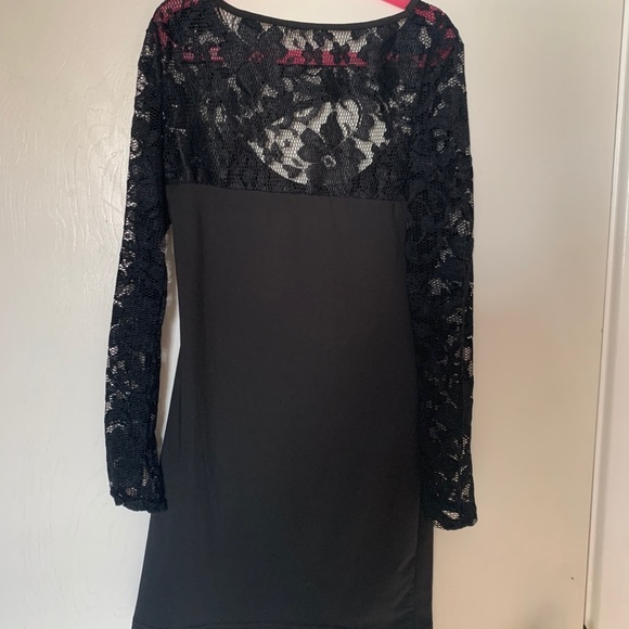 Dress - Picture 2 of 2